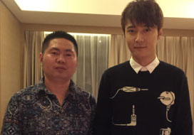 广州天辰娱乐与明星合影